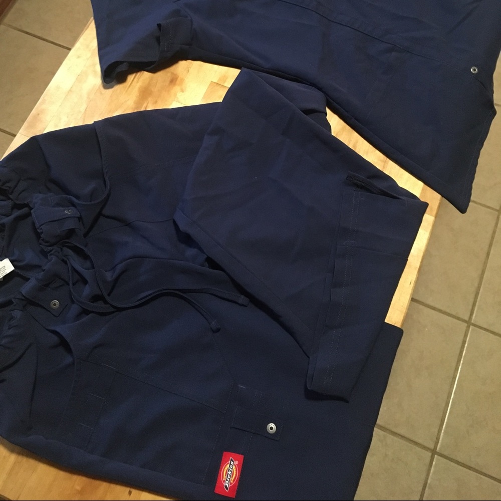 Dickies Scrubs